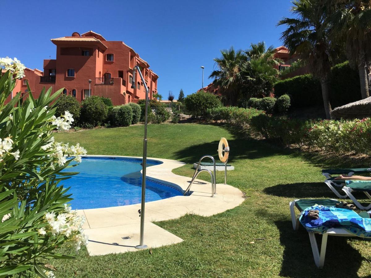 Luxury 2-Bedrooms & Bathrooms Estepona Apartment ภายนอก รูปภาพ